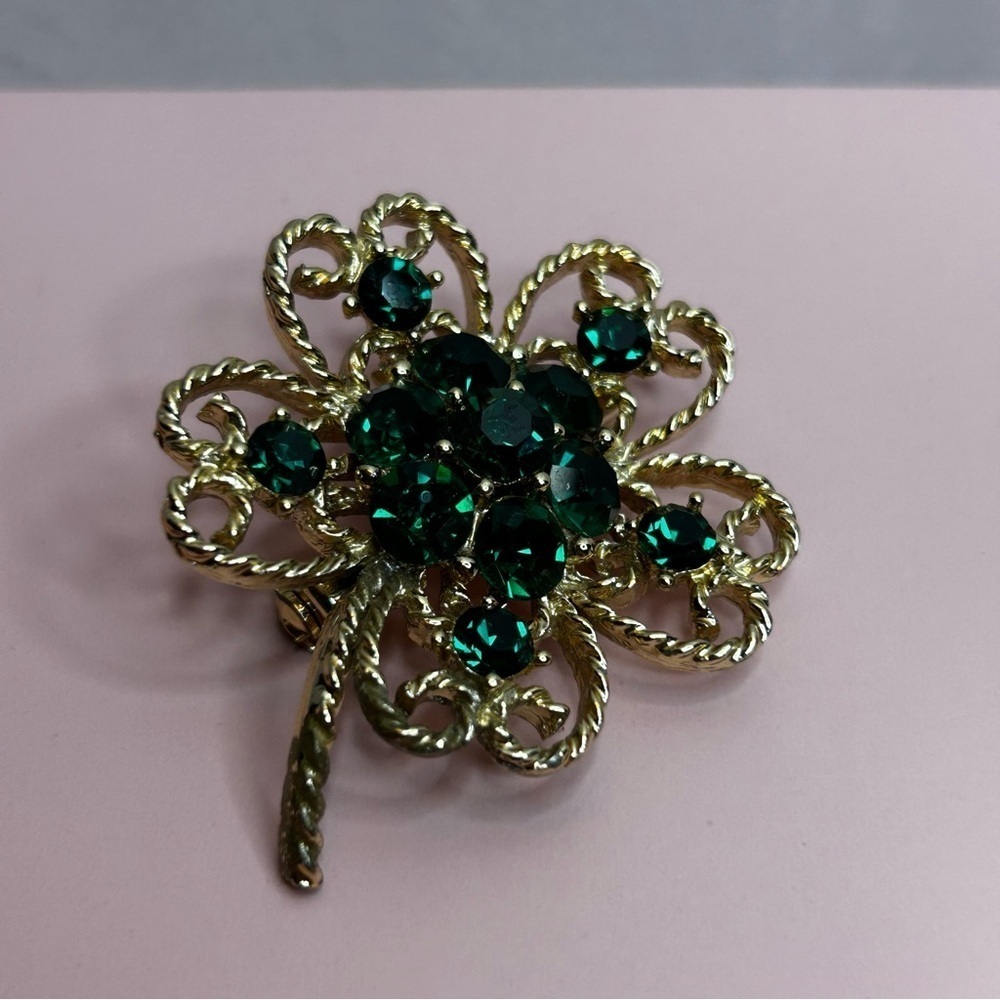 Elegant Gold Tone and Green Rhinestones Floral Brooch